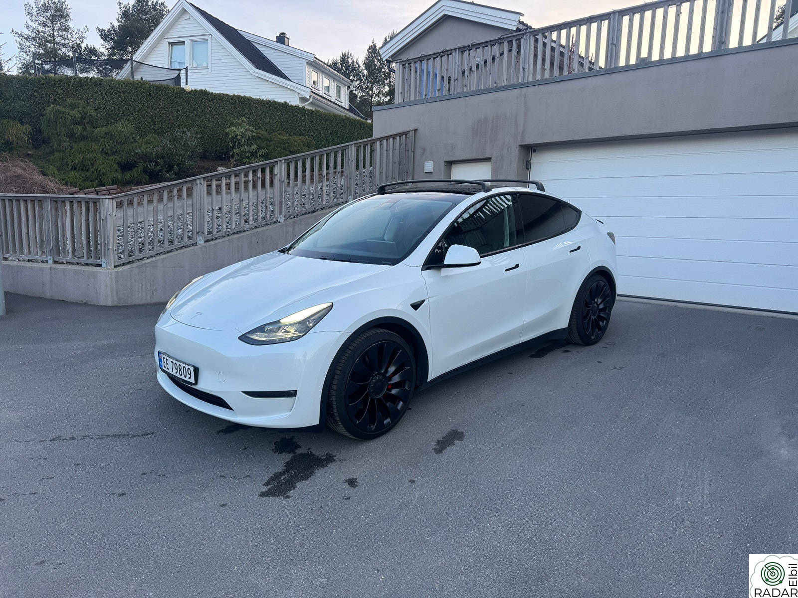 TESLA Model Y Performance AWD