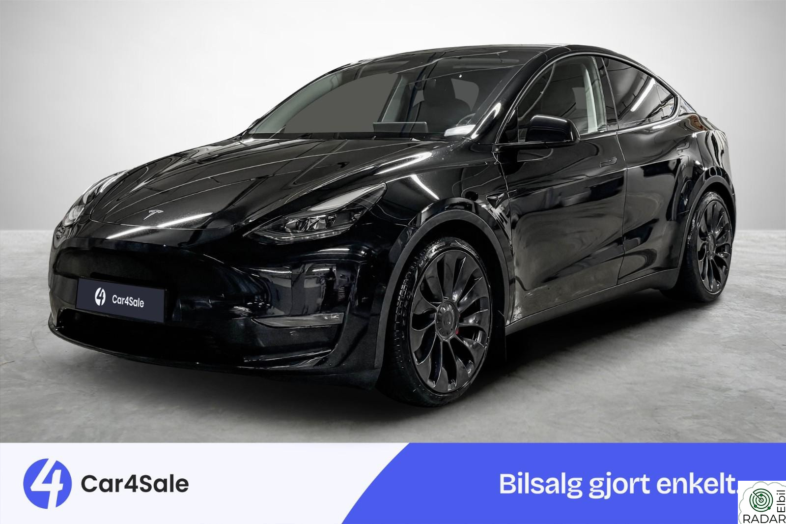TESLA Model Y Performance AWD 514km / Premium / Krok / AP / V.Pumpe++