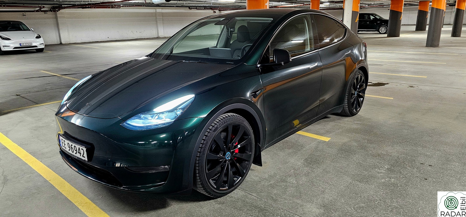 TESLA Model Y Performance AWD