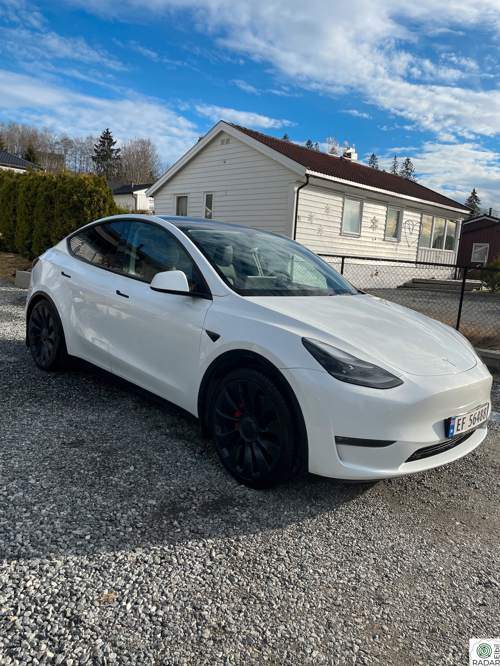 TESLA Model Y Performance AWD