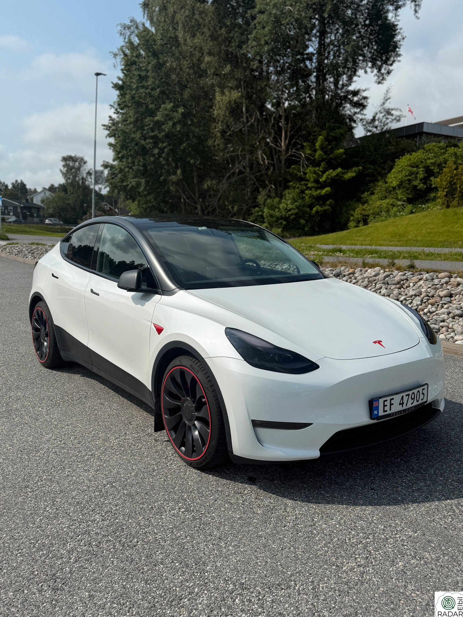 TESLA Model Y Performance AWD