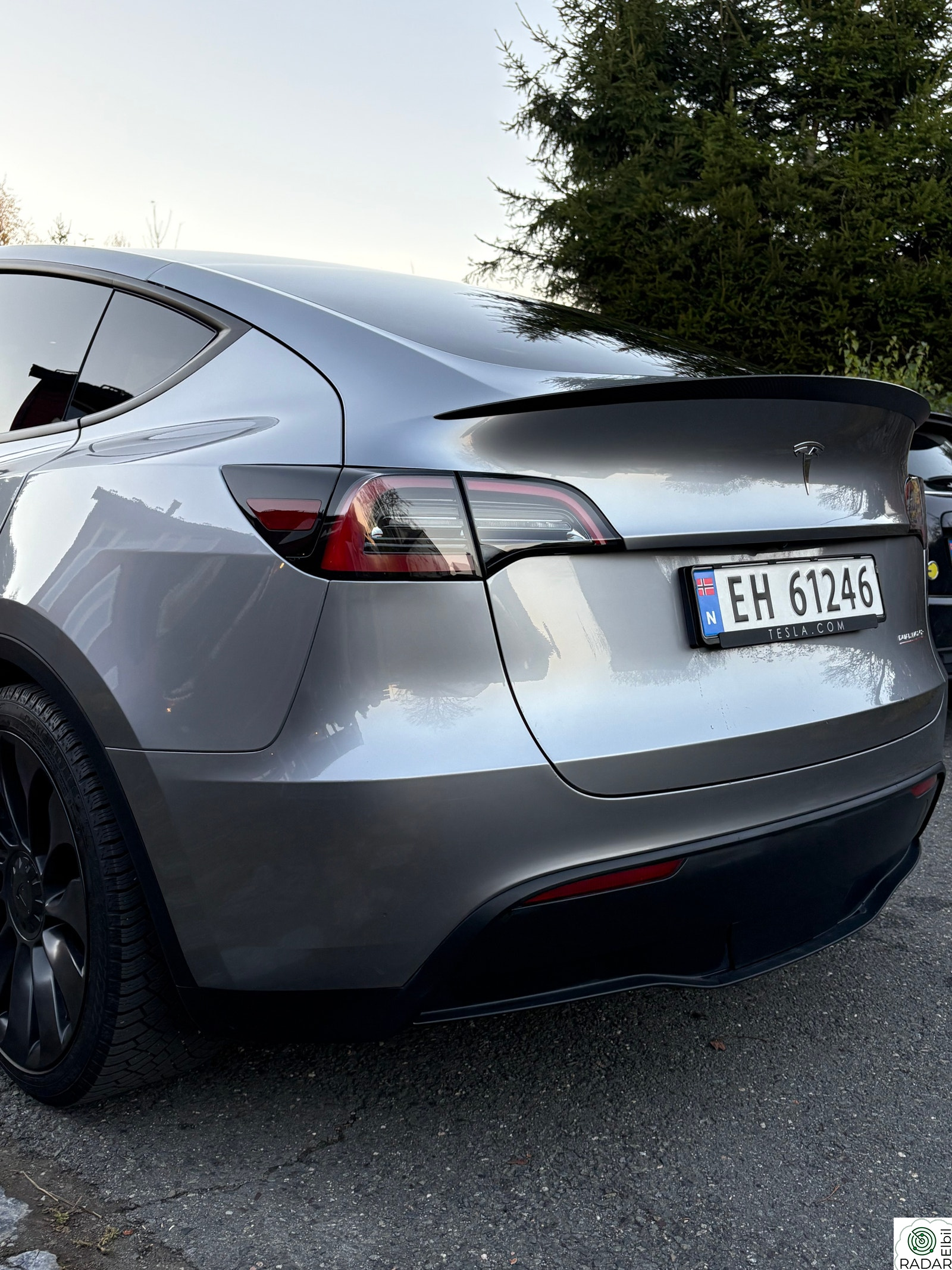 TESLA Model Y Performance AWD