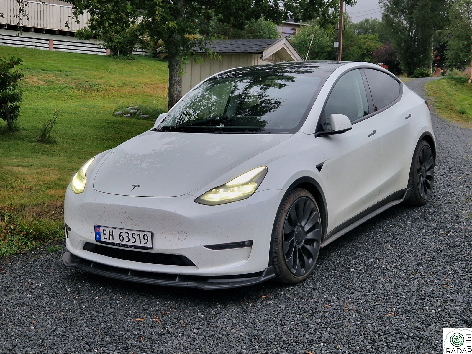 TESLA Model Y Performance AWD