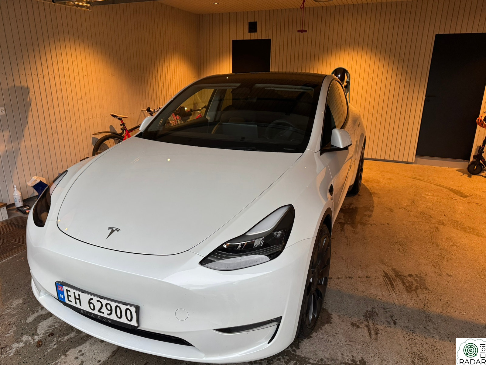 TESLA Model Y PERFORMANCE|PREMIUM|RYZEN|KROK|HIFI|SKINN|2x21"|KUPP