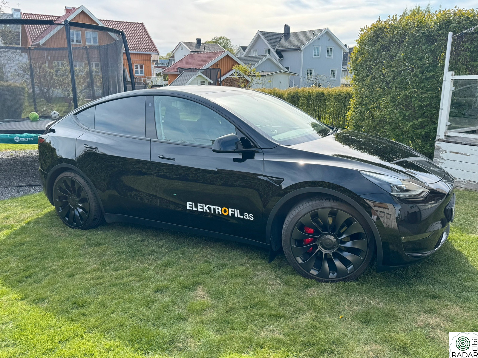 TESLA Model Y Performance AWD Pris kr. 7900.-