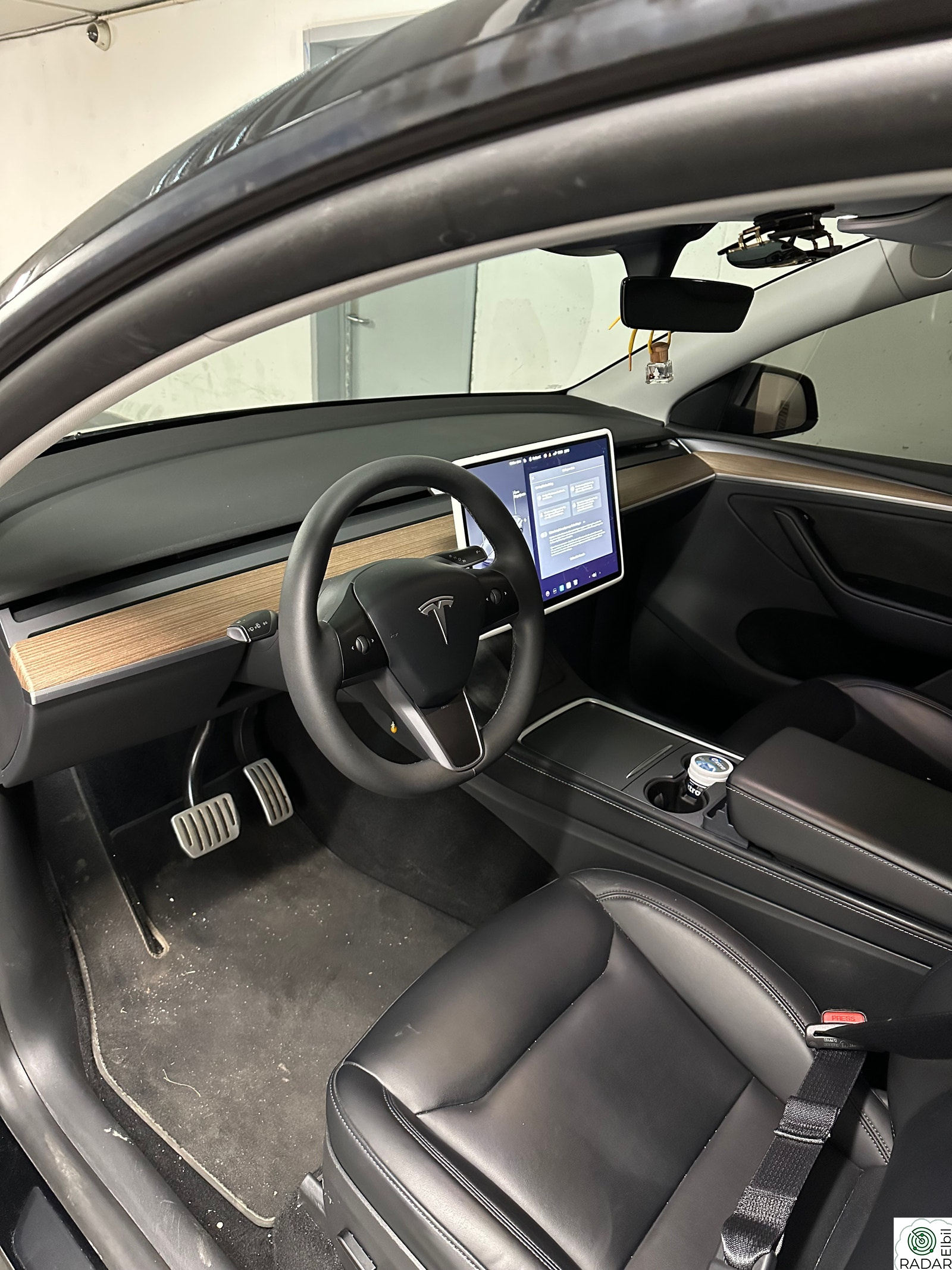 TESLA Model Y Performance | AdCruise | Tesla Kino | Spotify | 360°