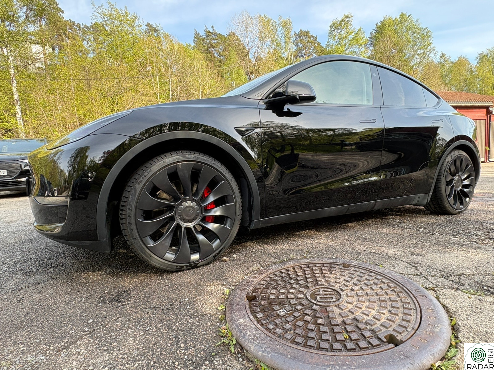 TESLA Model Y 2025 Performance