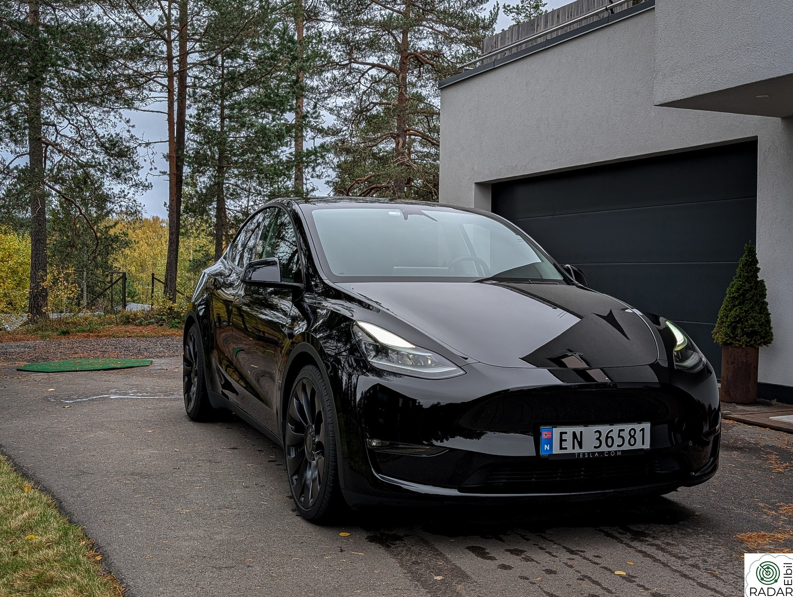 TESLA Model Y Performance AWD | HW4 | Full PPF | S+V 21 | Krok