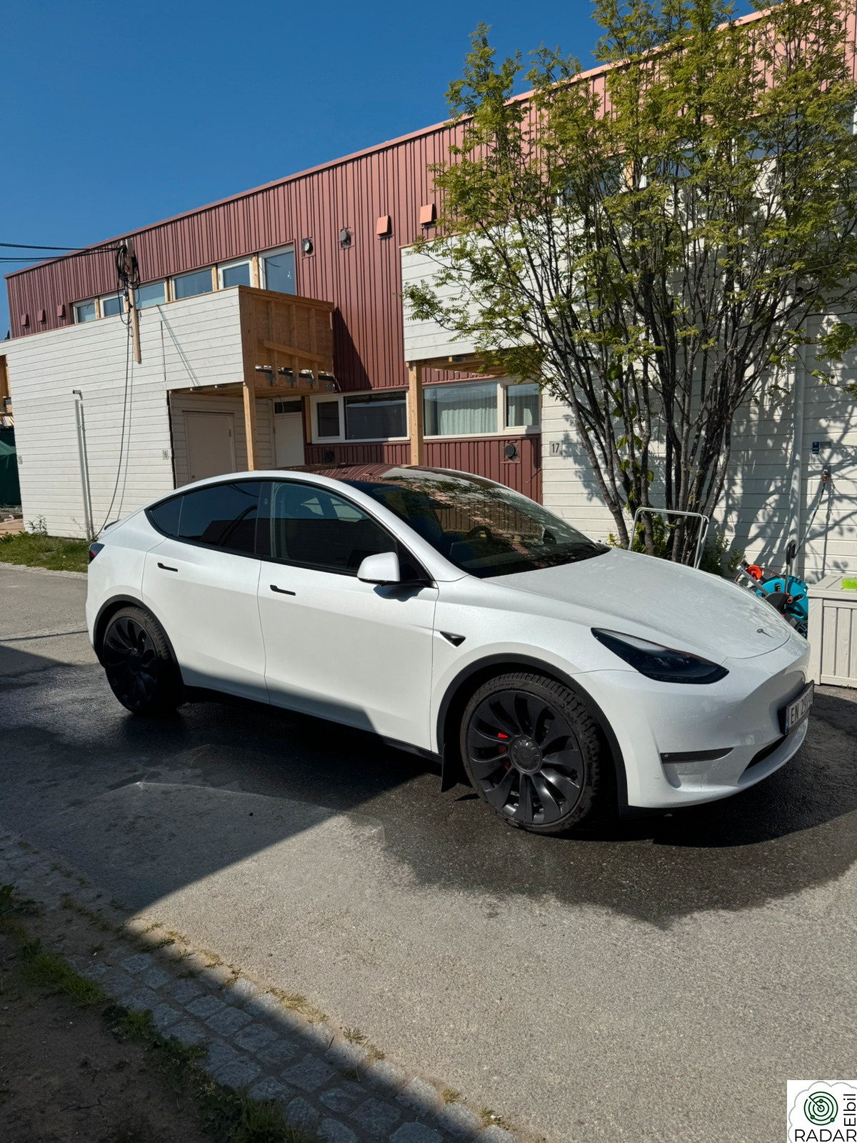 TESLA Model Y Performance AWD
