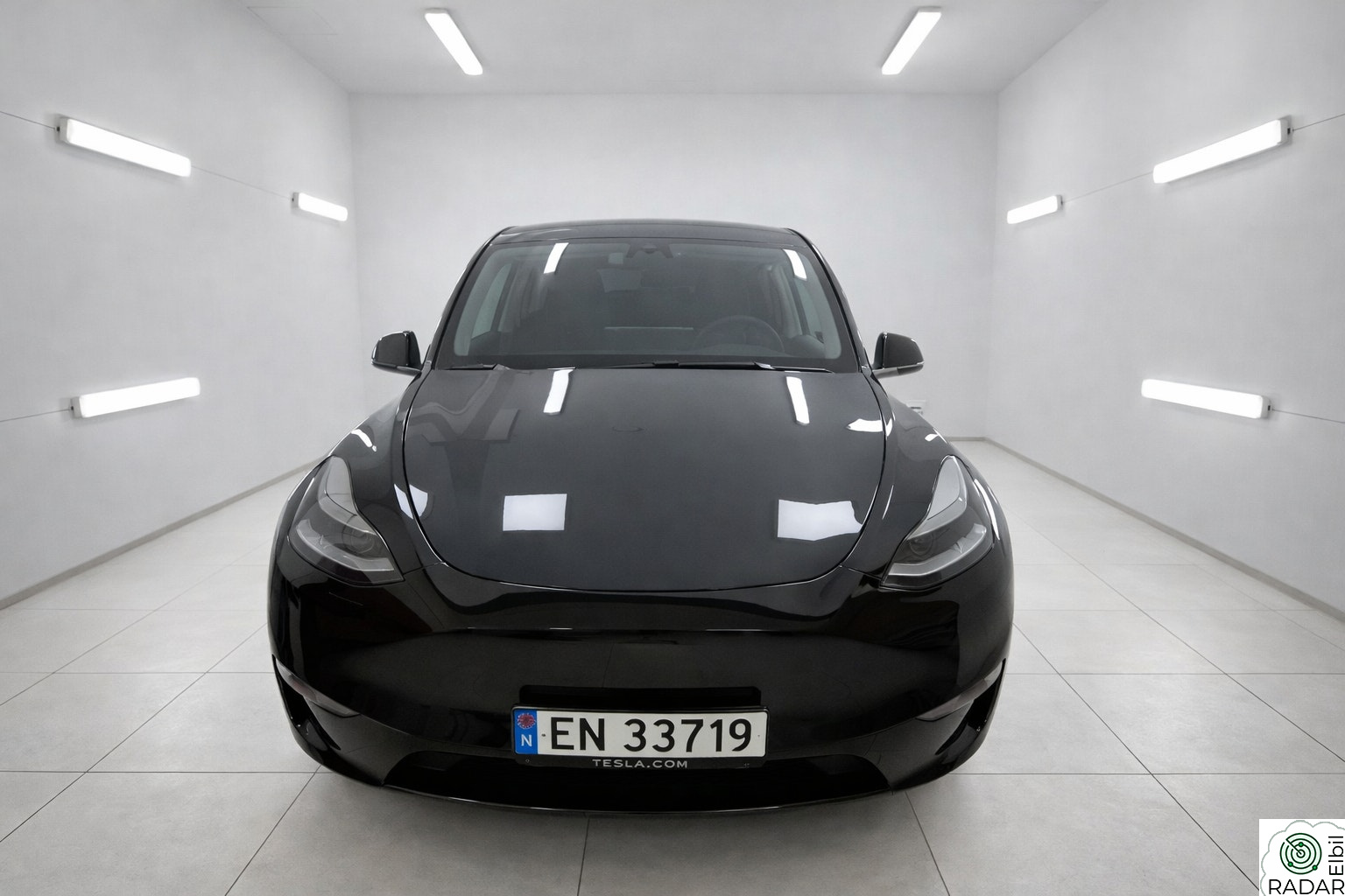 TESLA Model Y Performance AWD