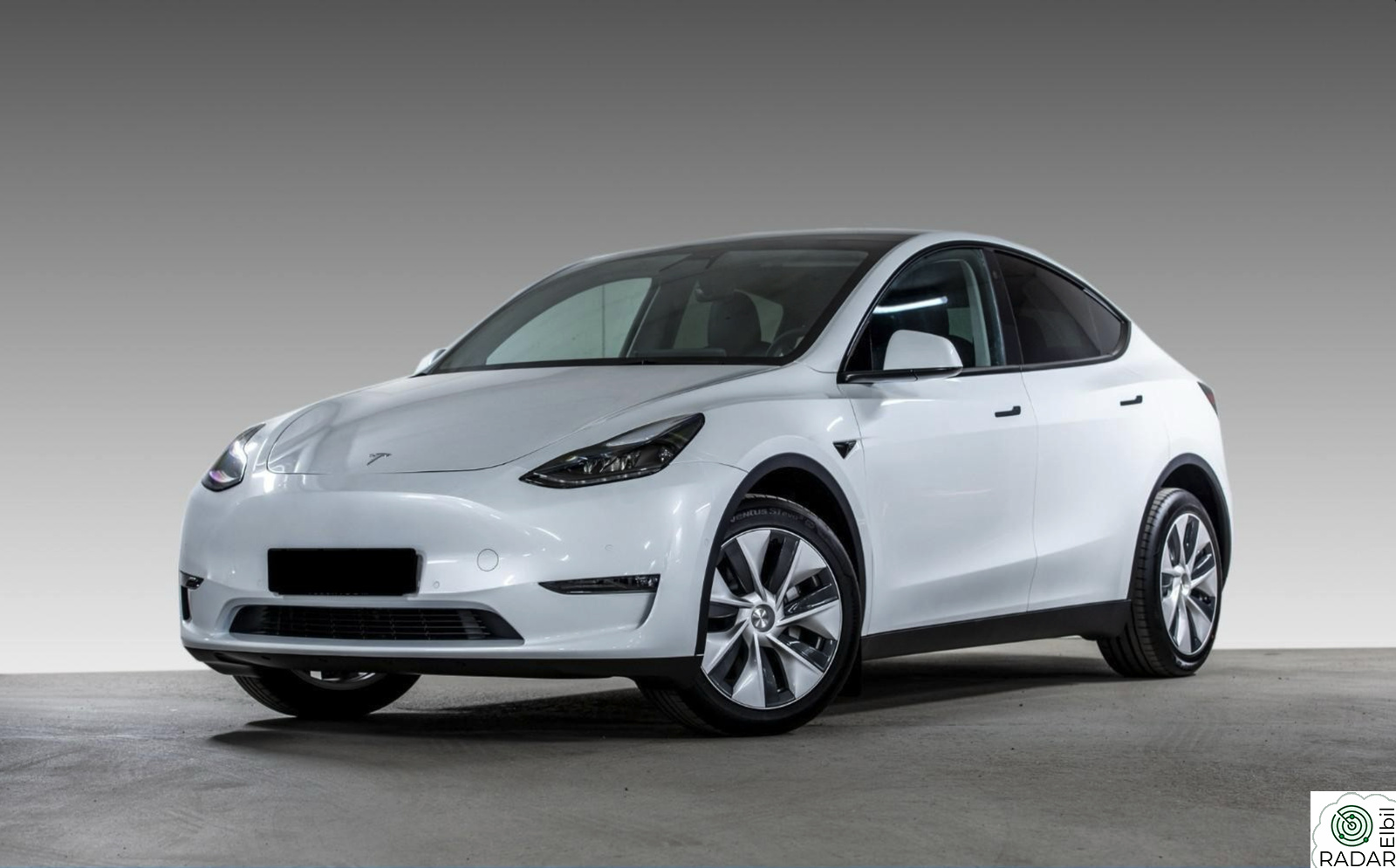 TESLA Model Y 2024*AUTOPILOT*H.FESTE*VINTER*DAB*S+V*PANO*SKINN*LAV KM