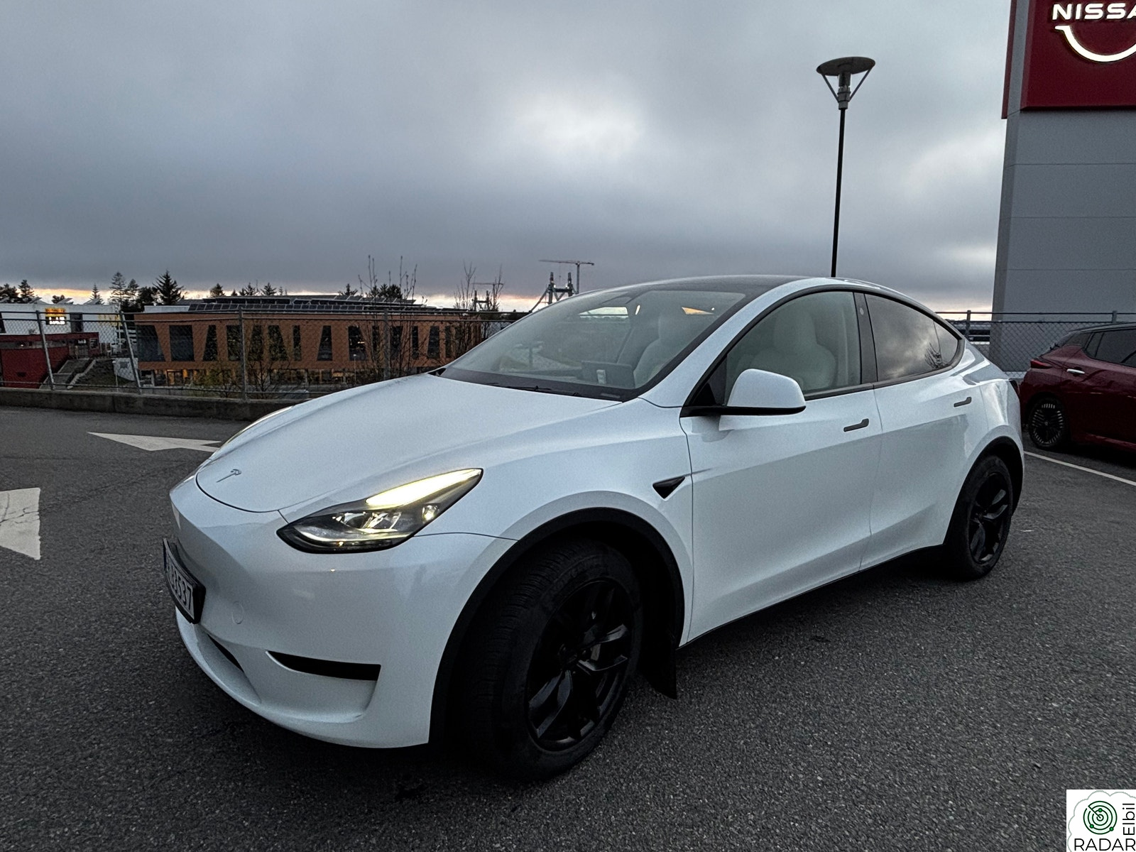 TESLA Model Y Standard Range RWD