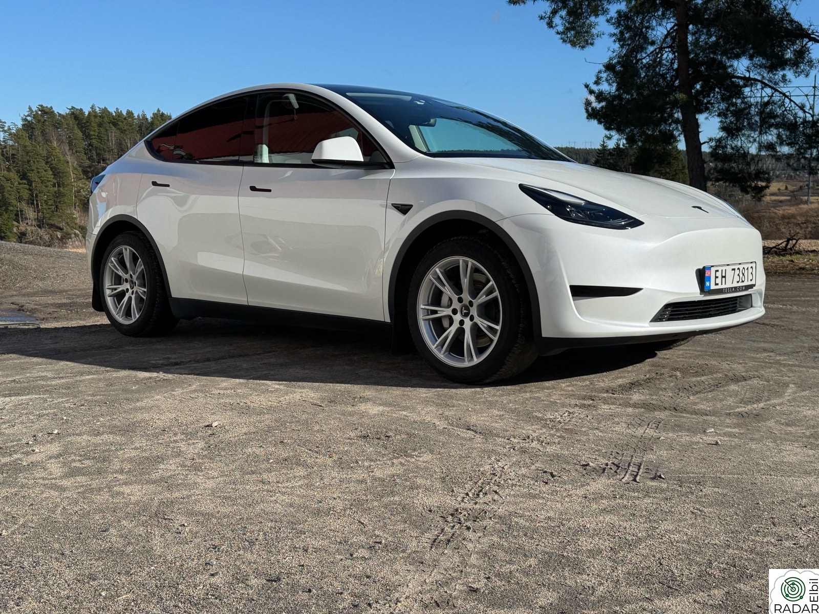 TESLA Model Y SR / RWD / Berlin m/BYD Blade-batteri