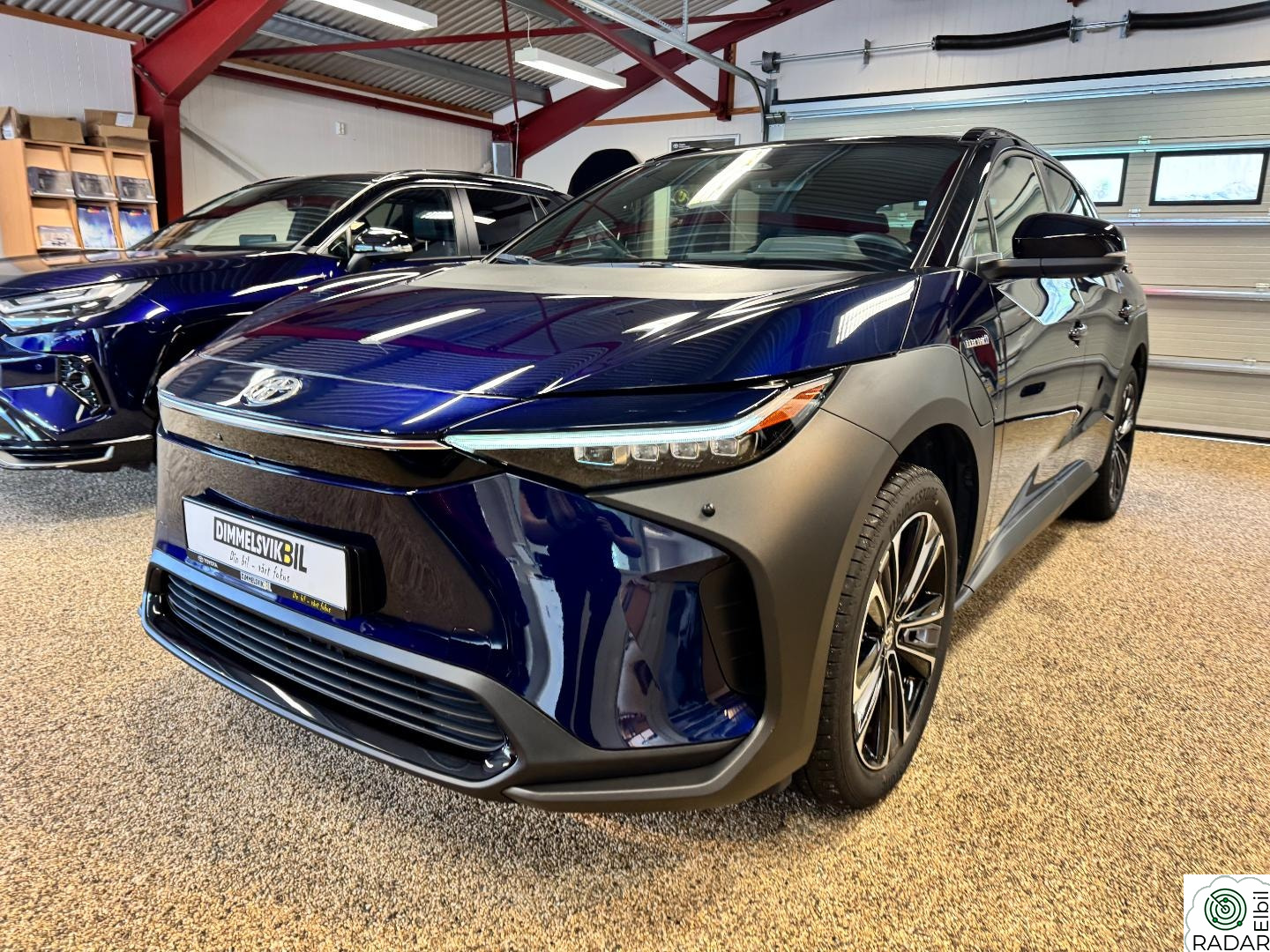 TOYOTA BZ4X 2WD Active Tech Panorama