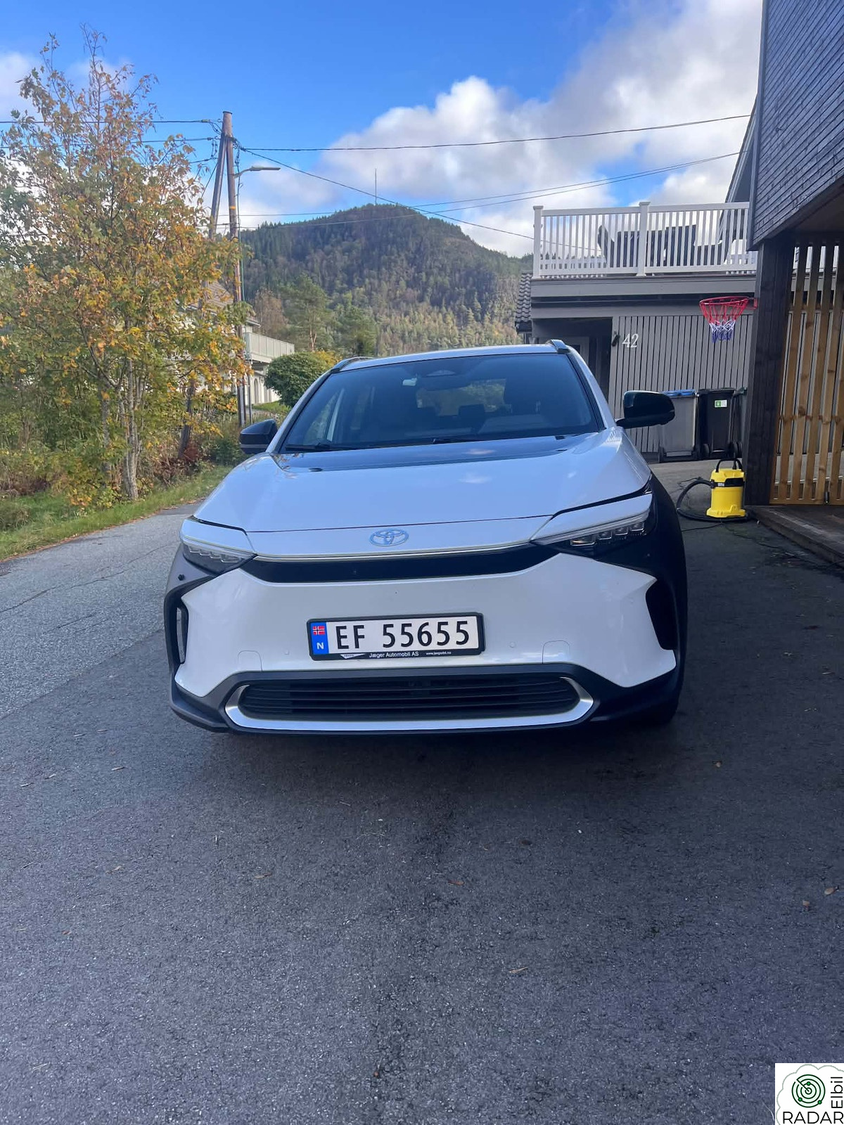 TOYOTA BZ4X AWD Executive