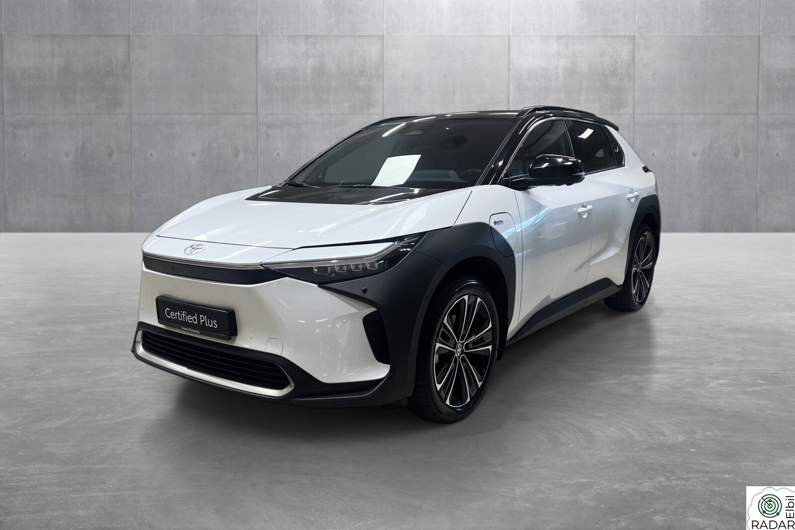 TOYOTA BZ4X AWD Executive Bitone