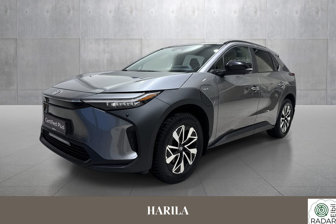 TOYOTA BZ4X Active Tech, hengerfeste, ekstralys
