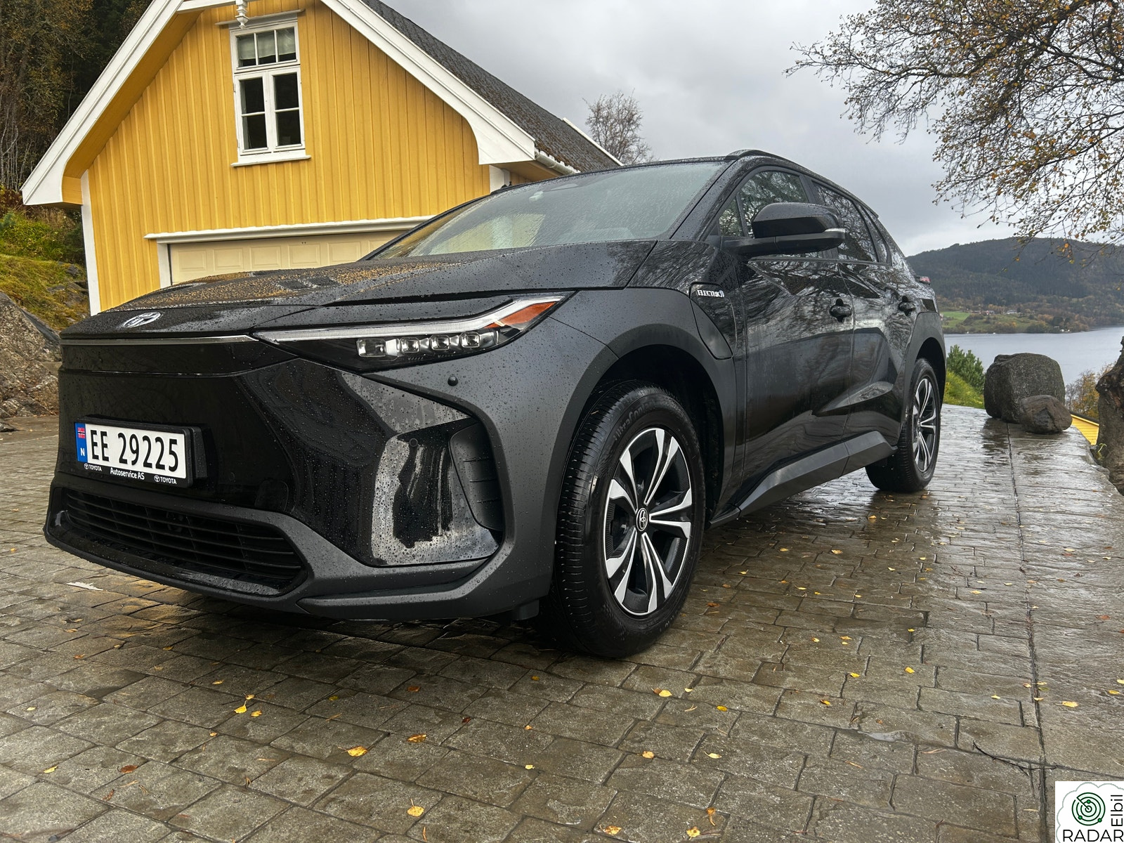 TOYOTA BZ4X AWD Active Tech, Tectyl & lakkforsegling. Krok