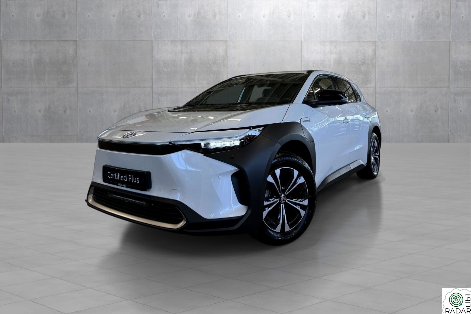 TOYOTA BZ4X AWD Executive Ledbar, JBL lydanlegg, skinnseter