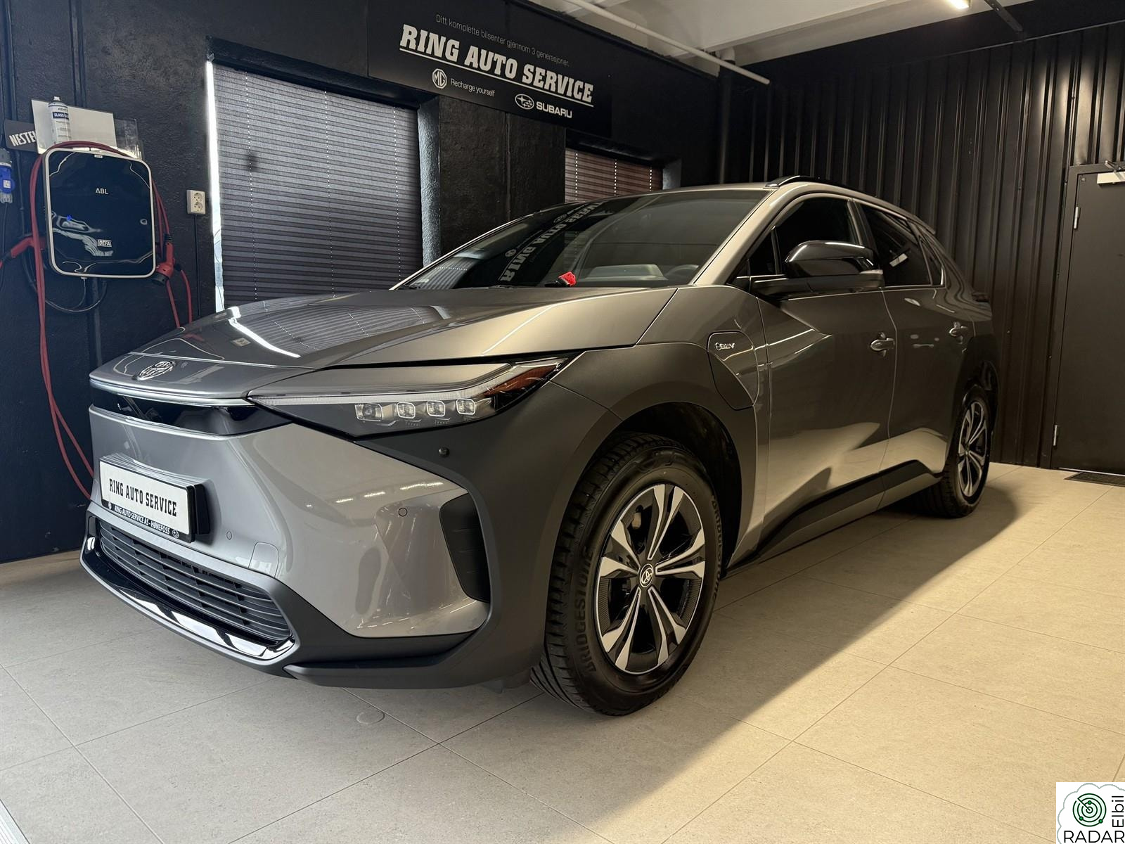TOYOTA BZ4X Active Tech AWD |Krok|Servicer fulgt|Relax