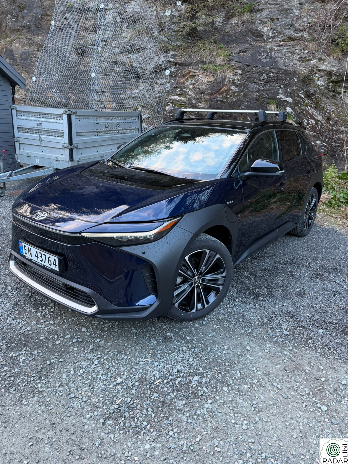 TOYOTA BZ4X AWD Executive Bitone
