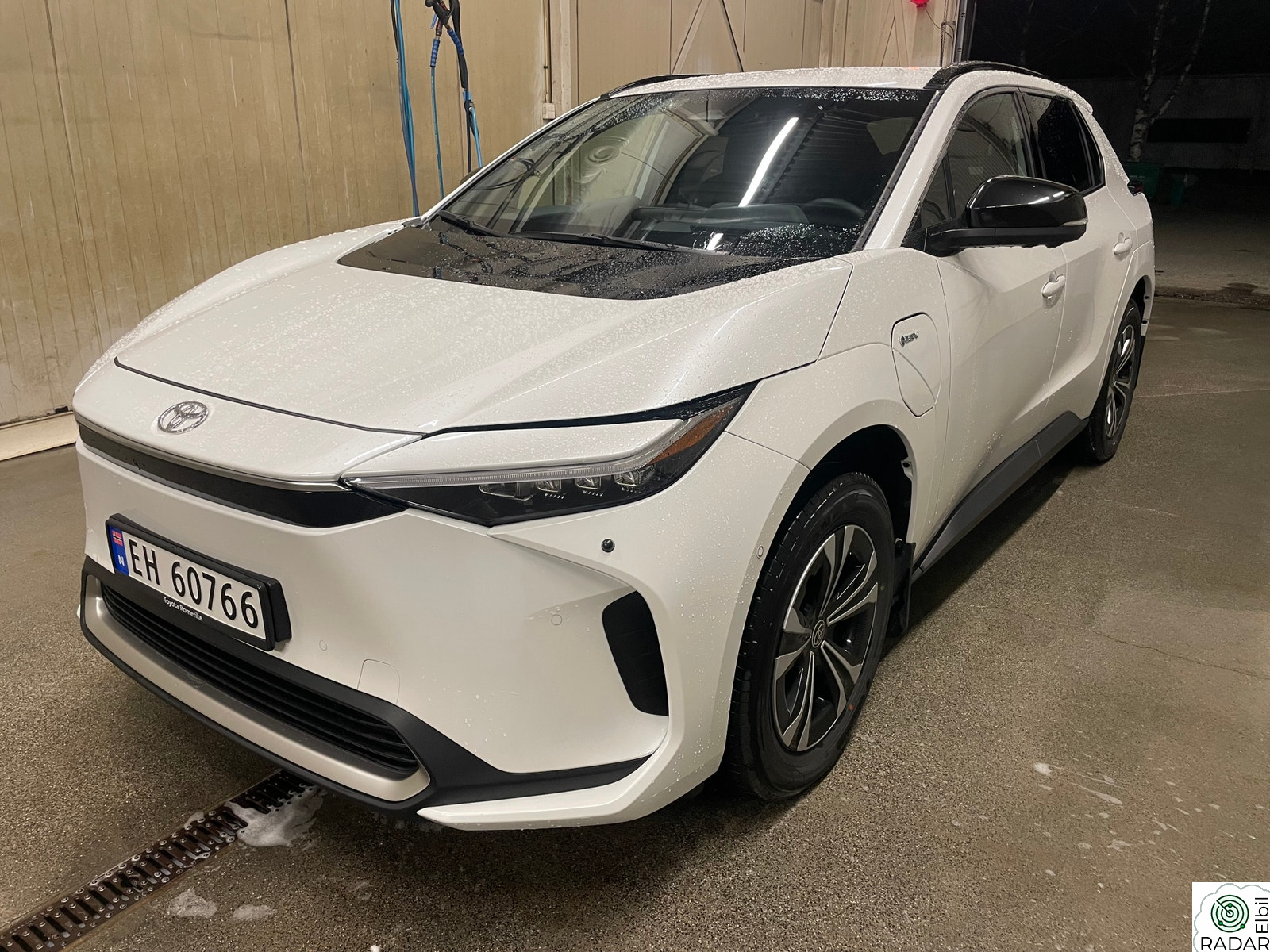 TOYOTA BZ4X AWD Executive