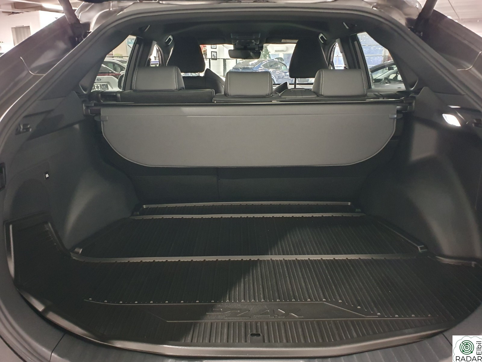 TOYOTA BZ4X Executive/AWD/Skinn/JBL/LED/Lærratt/El bakluke