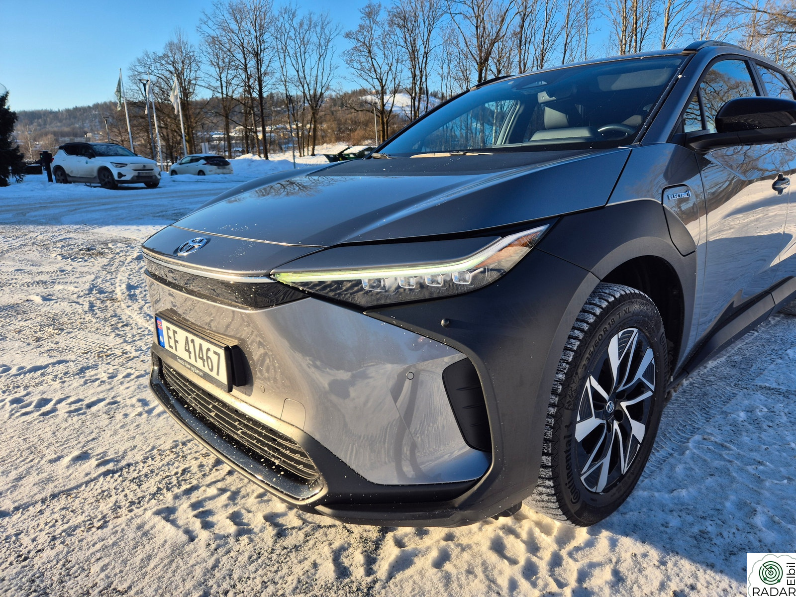 TOYOTA BZ4X AWD/Active/Tech