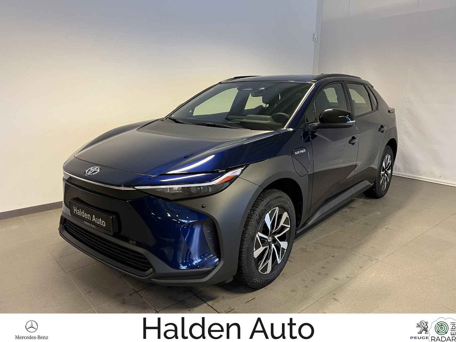 TOYOTA BZ4X AWD Active /Krok/ Ryggekamera/ Oppvarmet ratt+++
