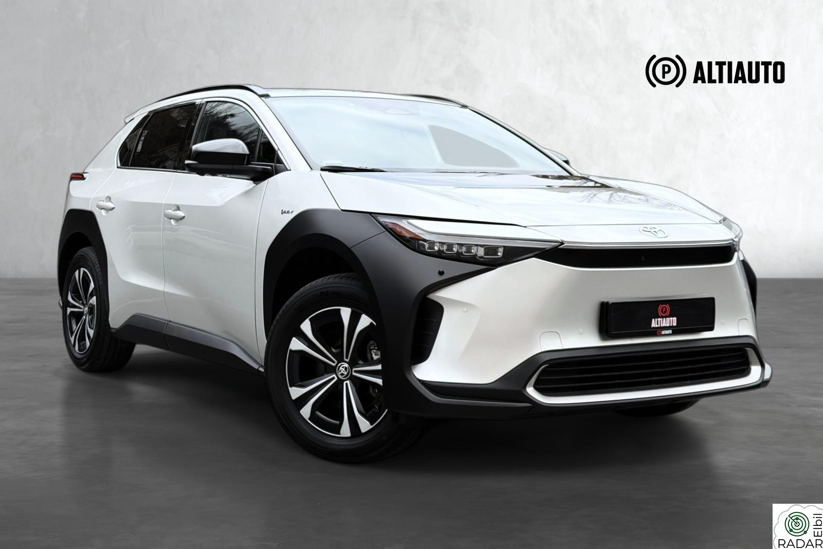 TOYOTA BZ4X EXECUTIVE AWD/ TOPPUTSTYRT/ 360/ ACC/ NAVI/ 1 EIER