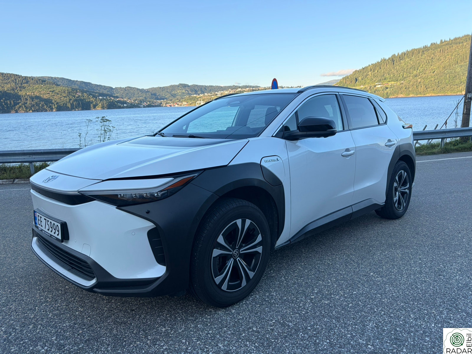 TOYOTA BZ4X AWD Executive