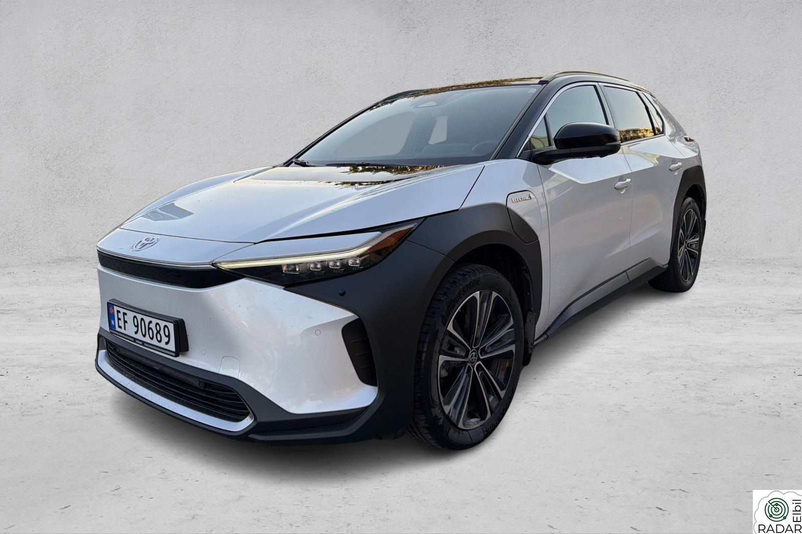 TOYOTA BZ4X AWD Executive Bitone