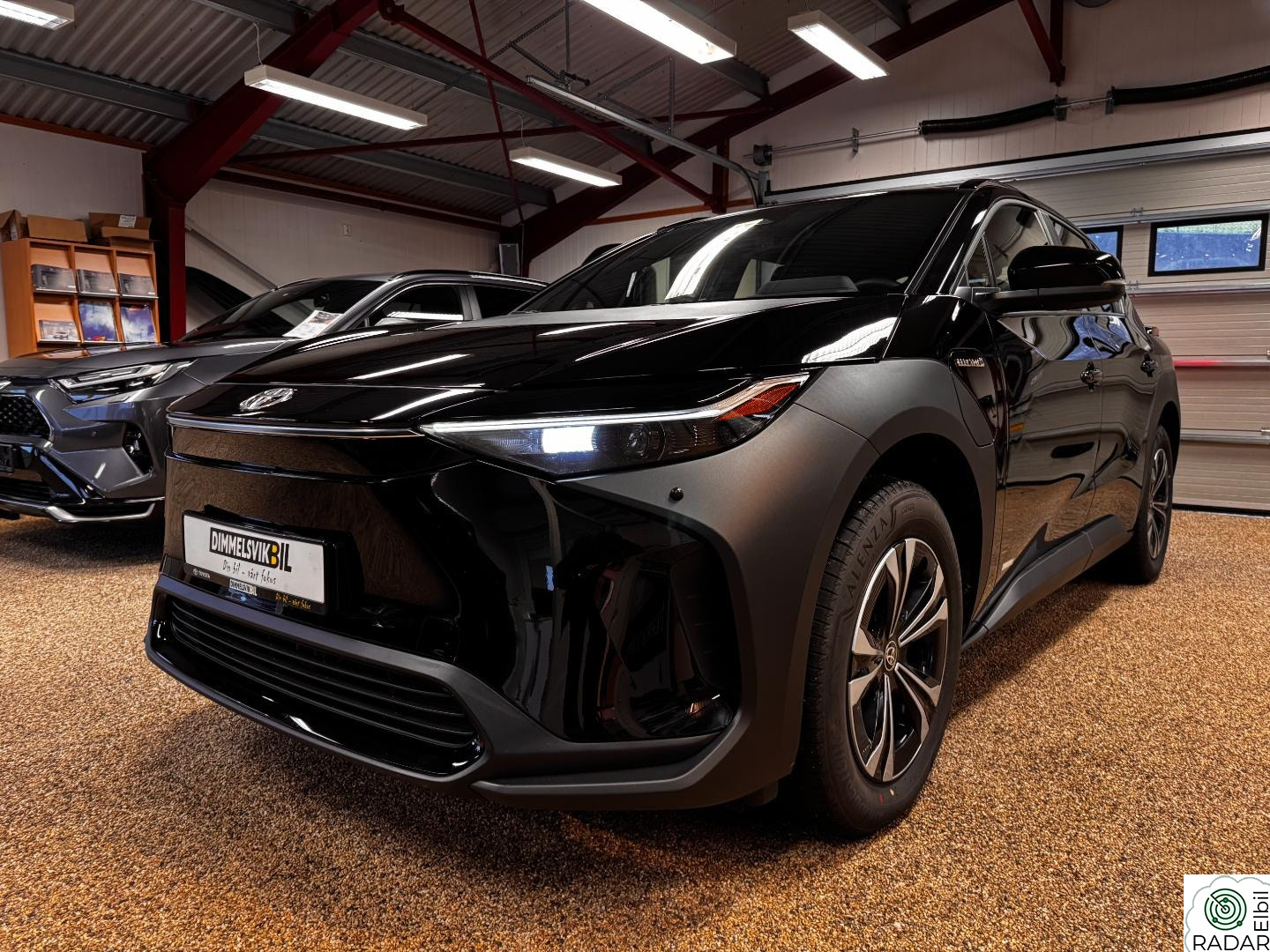 TOYOTA BZ4X AWD Active Svært lav KM / fersk service /hengerfeste