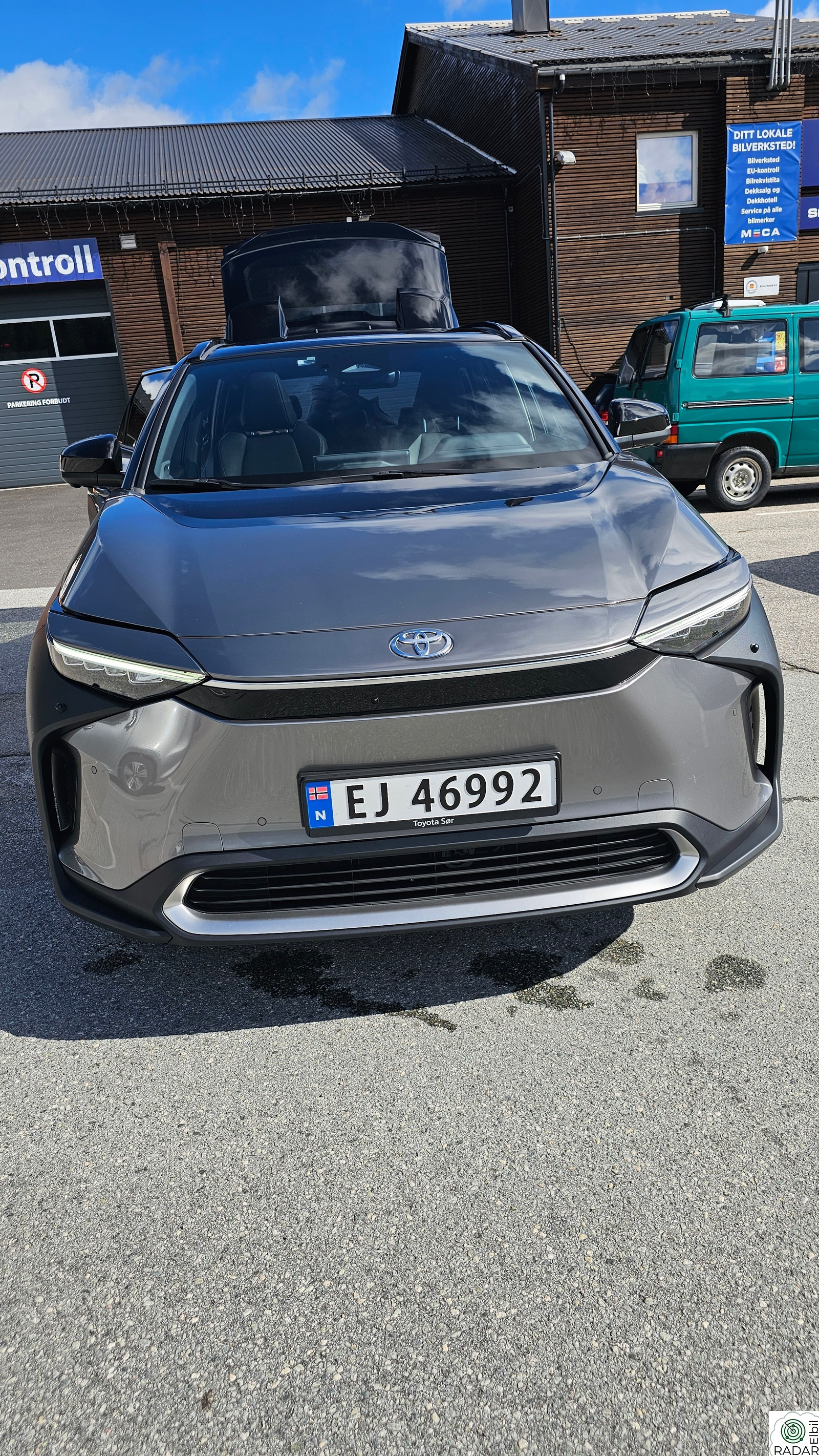 TOYOTA BZ4X AWD Executive Bitone