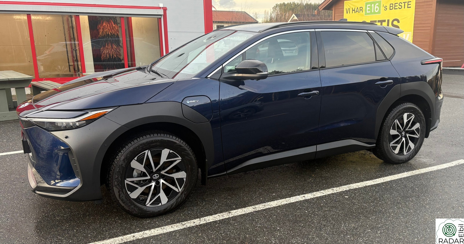TOYOTA BZ4X AWD Executive