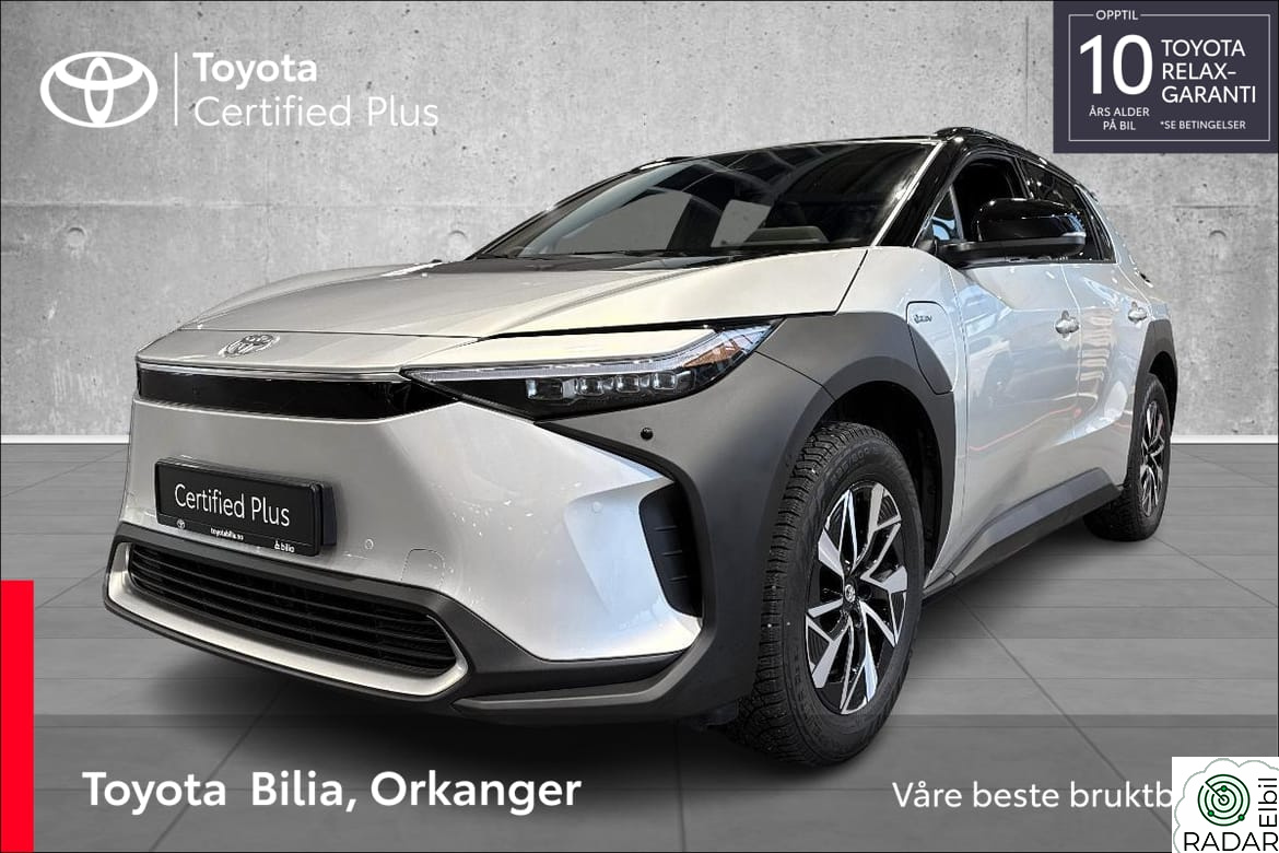 TOYOTA BZ4X Executive Bitone Panorama
