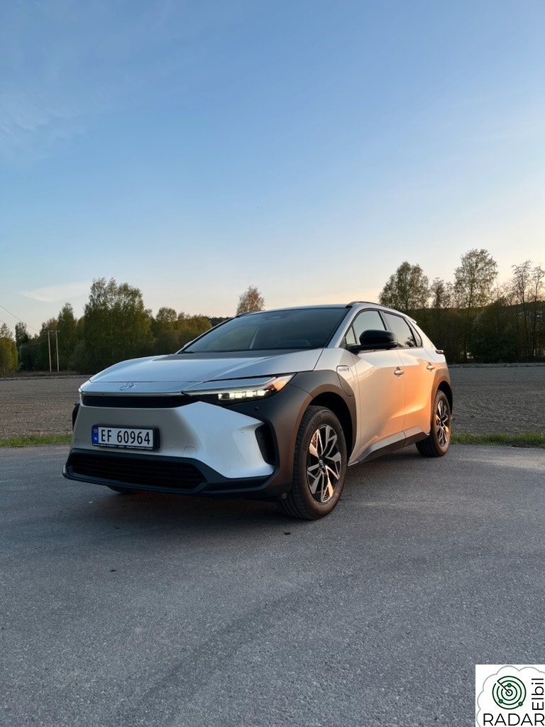TOYOTA BZ4X AWD Active Tech