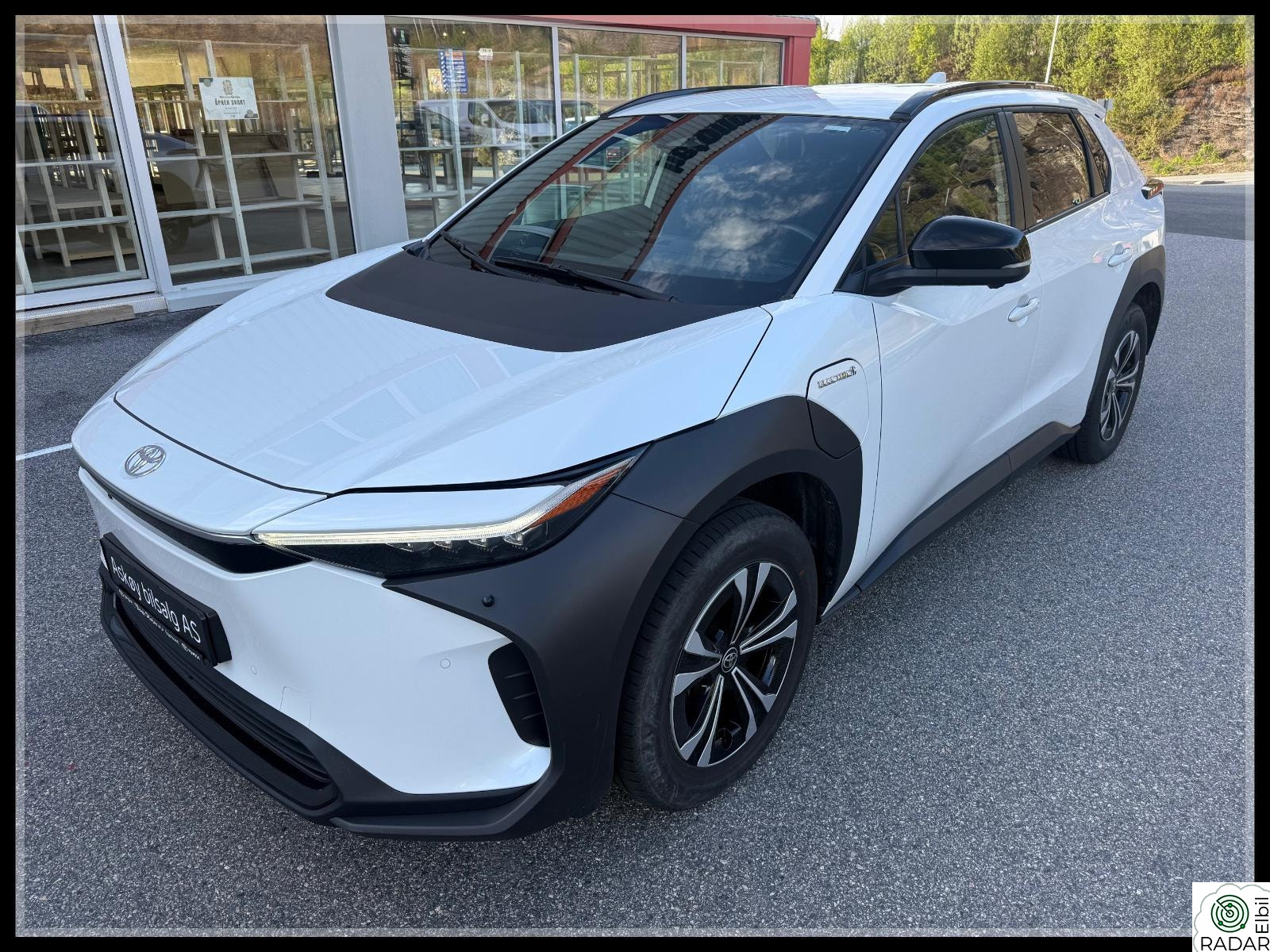 TOYOTA BZ4X BZ4X Active Tech! AWD! Bitone! ACC! 360! Navi! Krok!