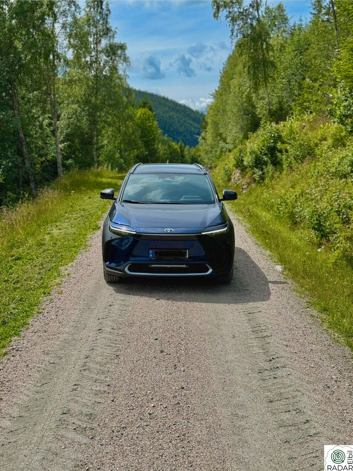 TOYOTA BZ4X Videreleasing: Executive Bitone, fullutstyrt, lav km