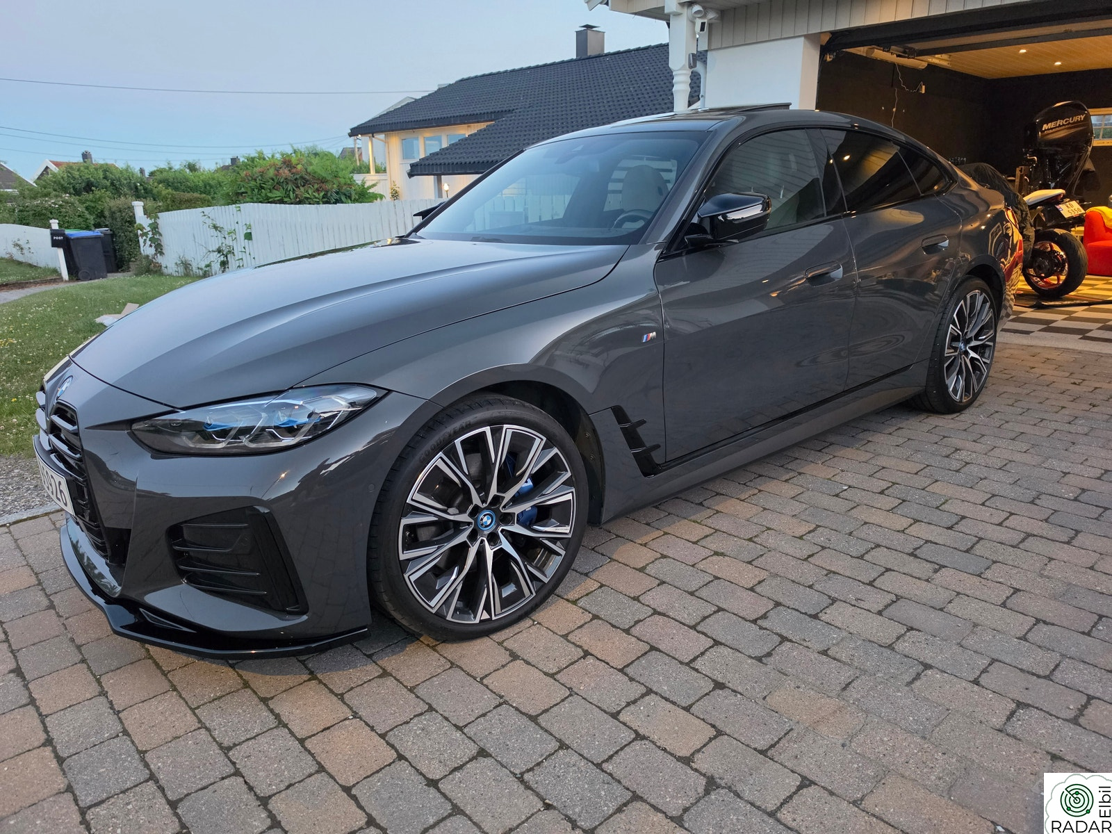 BMW i4 M50 Fully Charged INDIVIDUAL