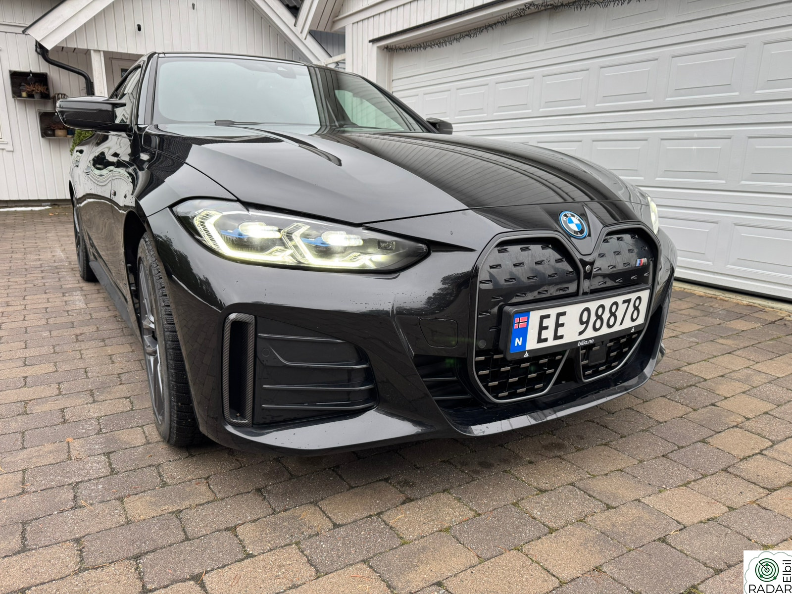 BMW i4 M50 Fully Charged. 200 000 km garanti.