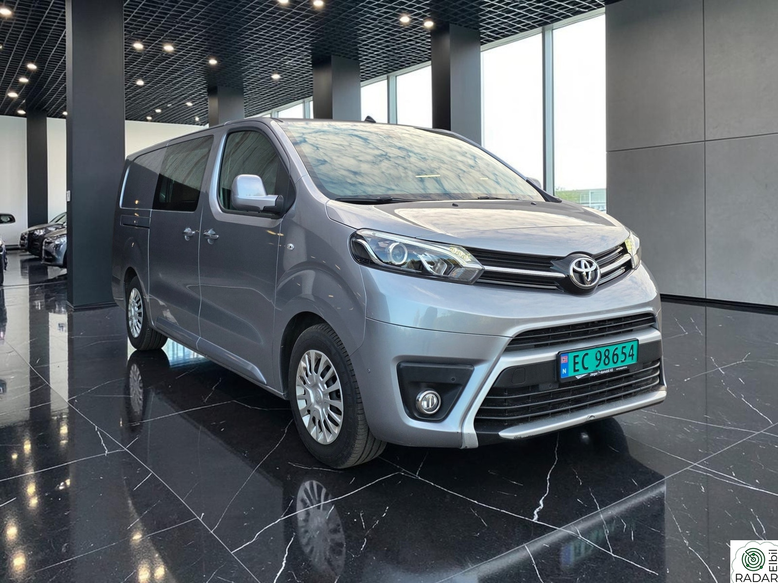 TOYOTA PROACE Electric 75kWt Comfort+KROK+LAV KM!+L2 LANG