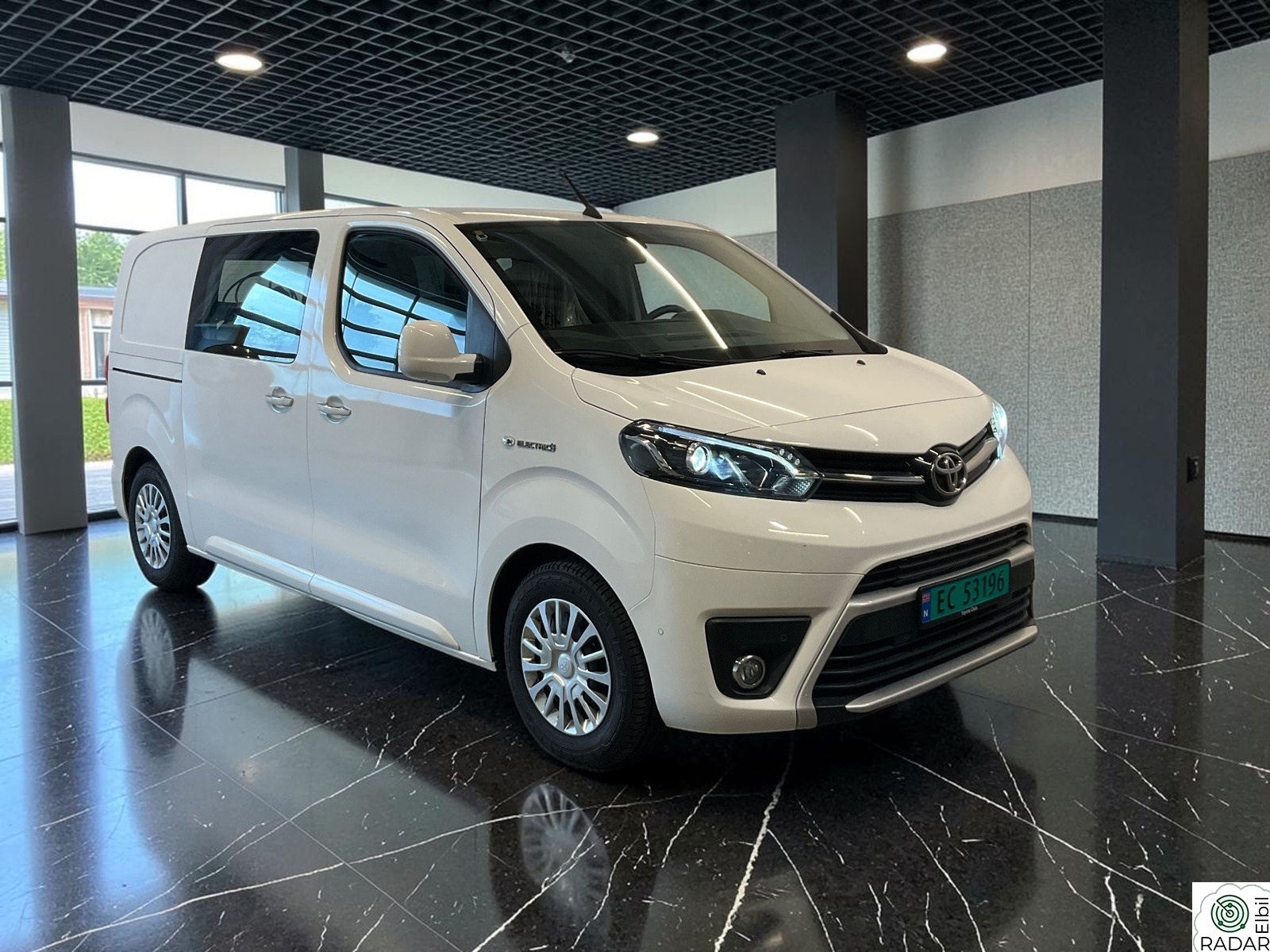 TOYOTA PROACE Electric 75kWt COMFORT+L1+INNREDNING+LAV KM+KROK
