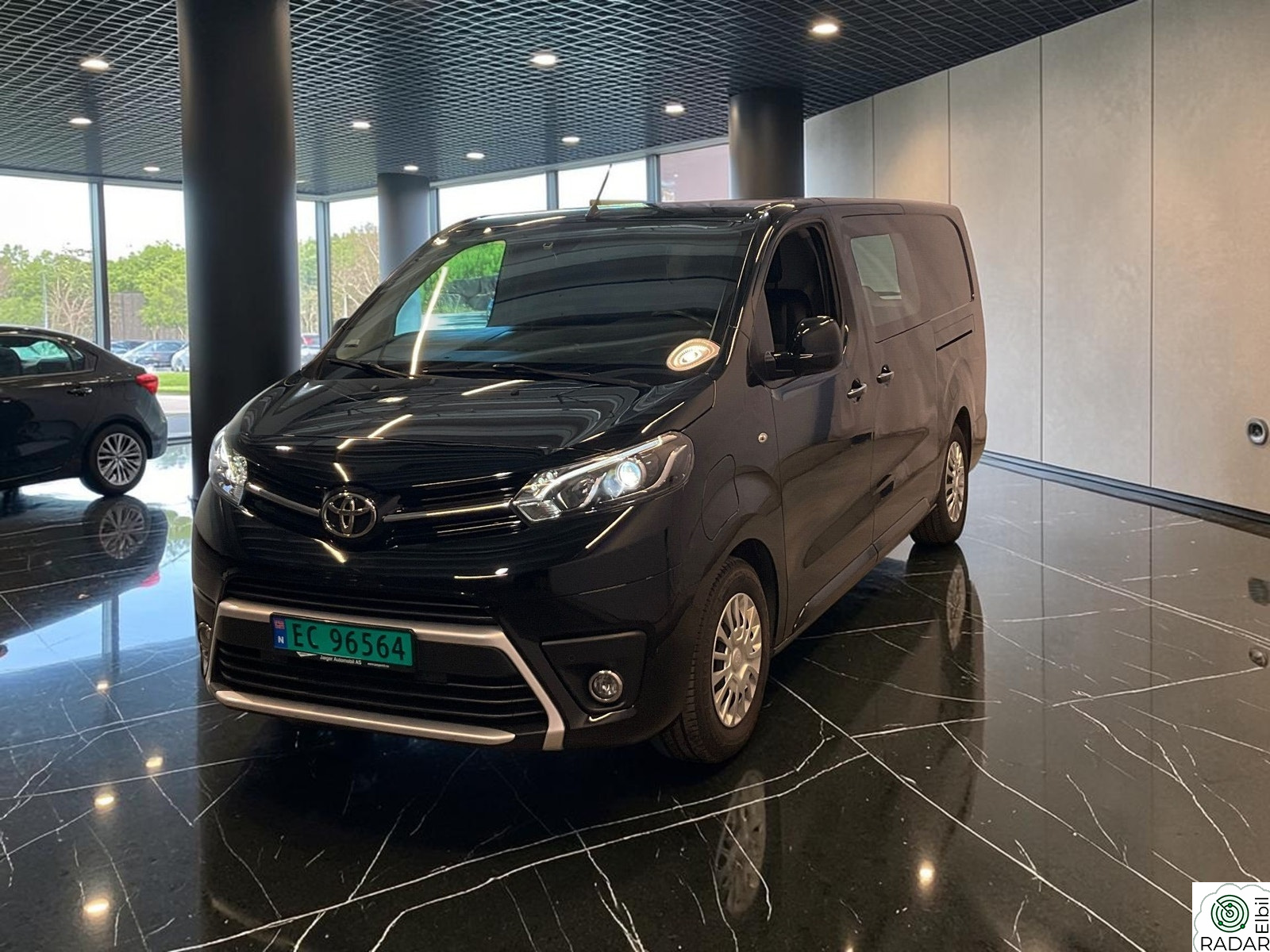 TOYOTA PROACE Electric 75kWt COMFORT+LANG+LAV KM+