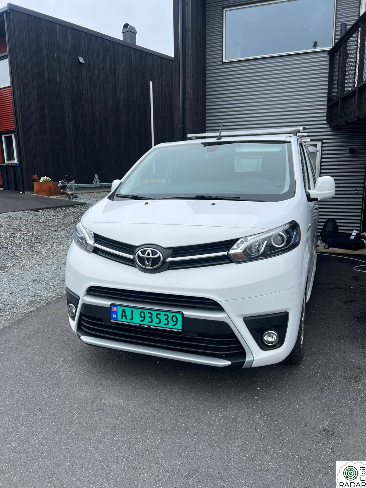 TOYOTA PROACE