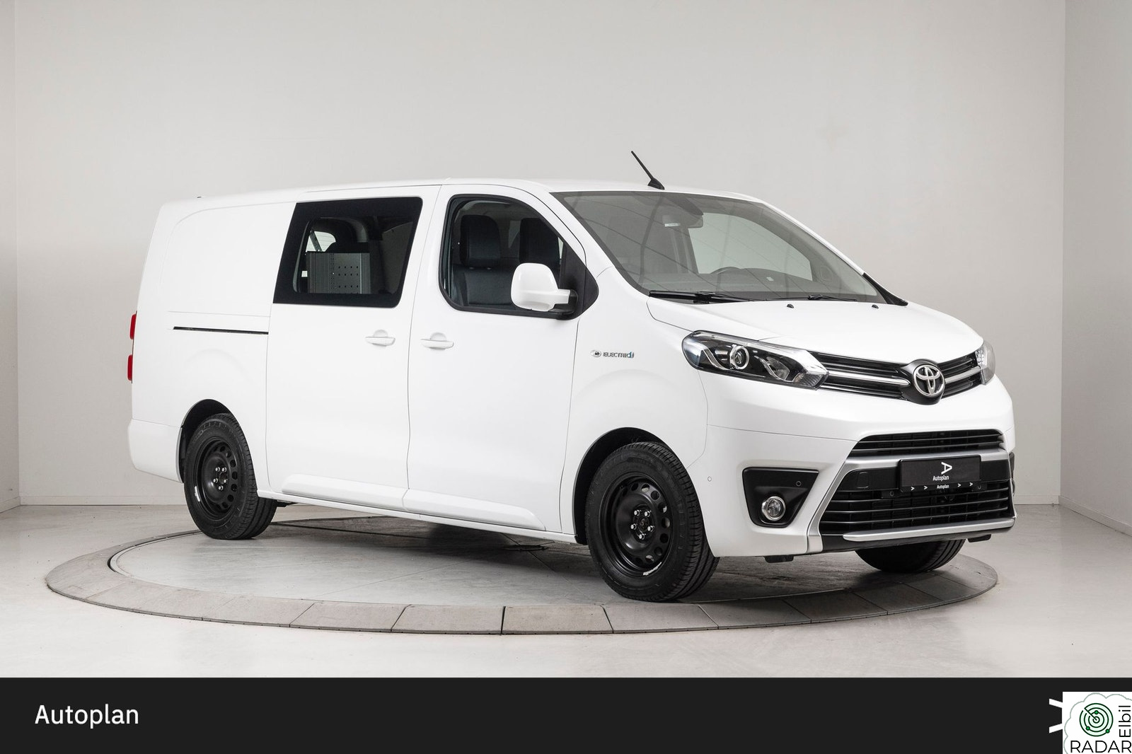 TOYOTA PROACE Electric 75kWt L2 Comfort | Krok/Cruise/Kamera