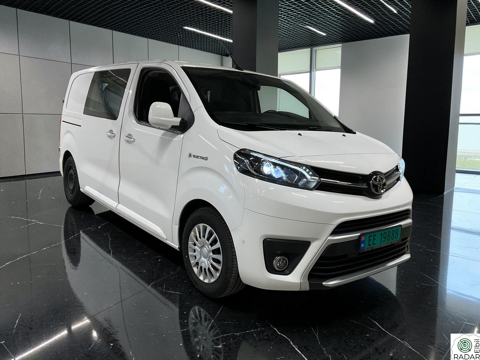 TOYOTA PROACE Electric 75kWt COMFORT+L1+INNREDNING+LAV KM+EU 2028