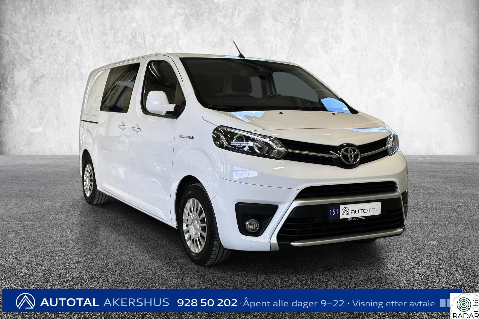 TOYOTA PROACE 136hk | 313km | L2 | Innredning | Krok | Nybilgaranti