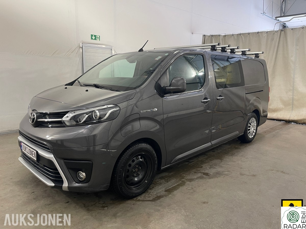 TOYOTA PROACE ELECTRIC 75 KW HENGERFESTE KAMERA NAVI CRUISE SKYVEDØRE