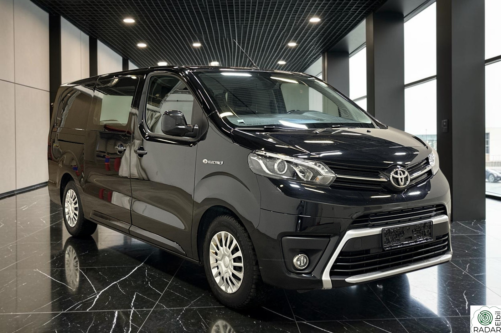 TOYOTA PROACE Electric 75kWt +LANG L2+KROK+NY SERVICE+NYBILGARANTI